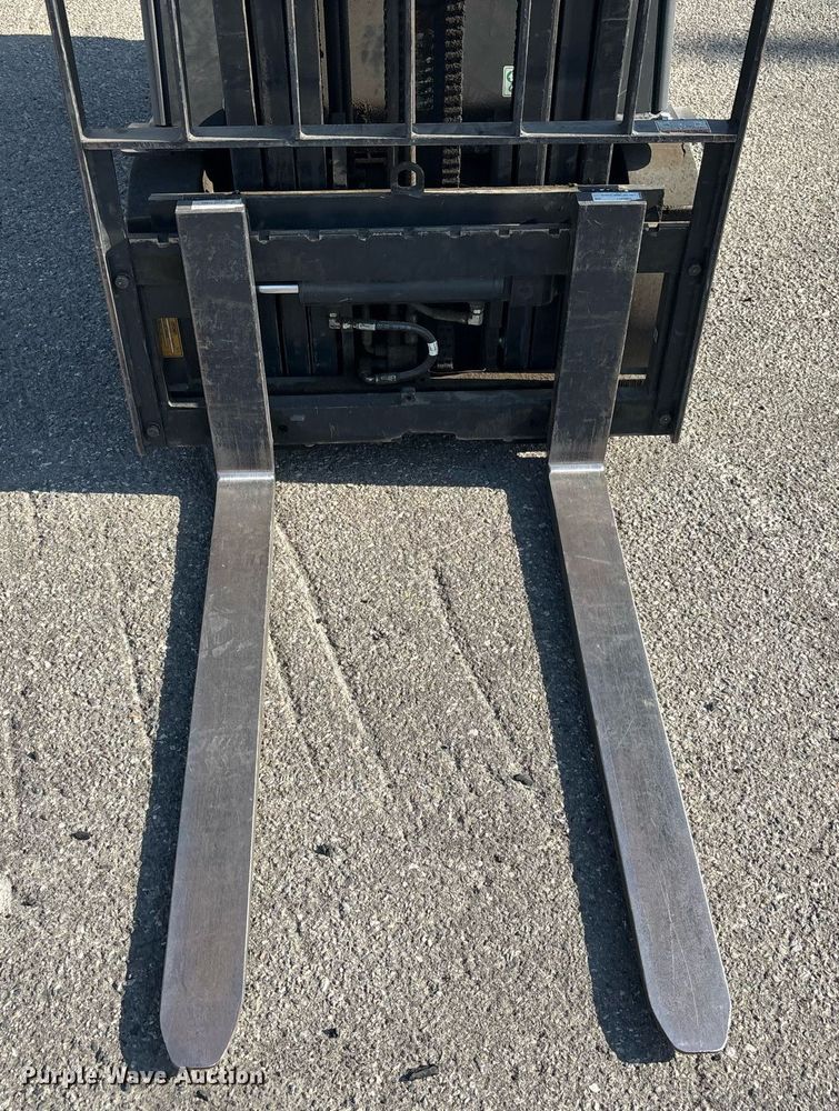 image for item YA0742 Crown CG020SC-9 forklift