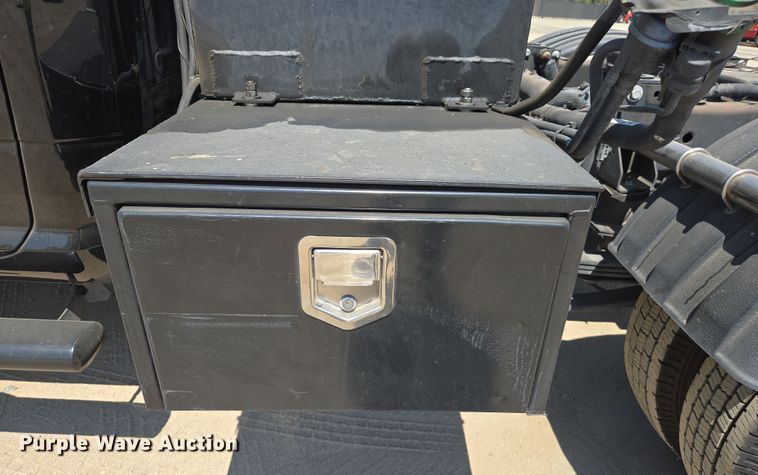 image for item YA0780 2022 RAM 3500 pickup truck cab and chassis