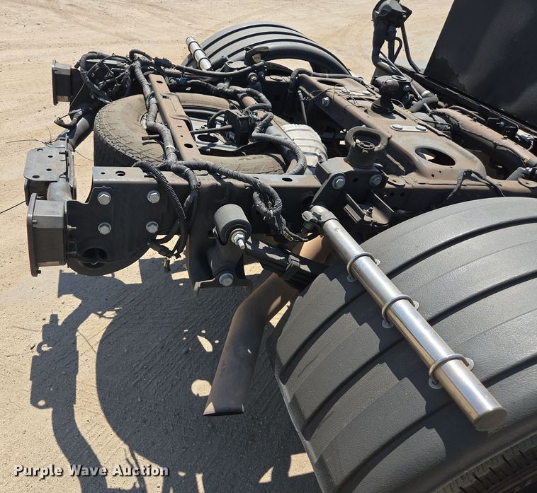 image for item YA0780 2022 RAM 3500 pickup truck cab and chassis