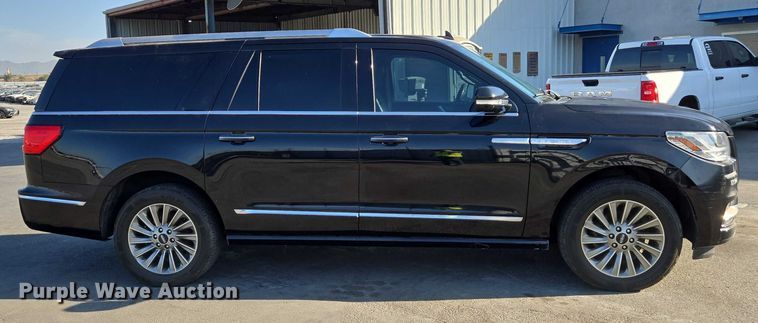 image for item YA0871 2020 Lincoln  Navigator L SUV