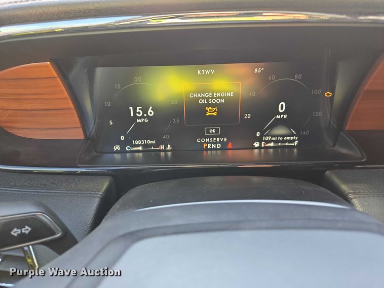 image for item YA0871 2020 Lincoln  Navigator L SUV