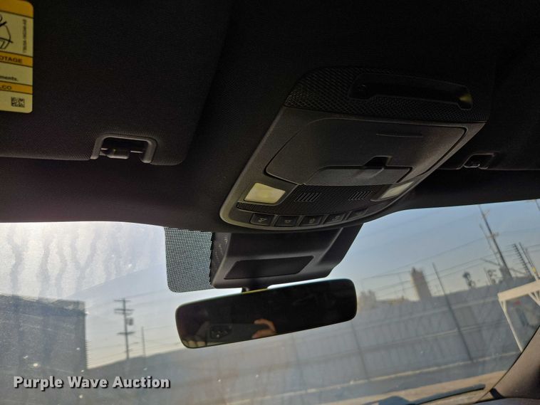 image for item YA0871 2020 Lincoln  Navigator L SUV