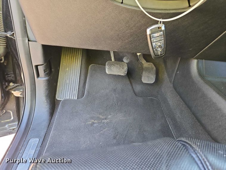 image for item YA0871 2020 Lincoln  Navigator L SUV