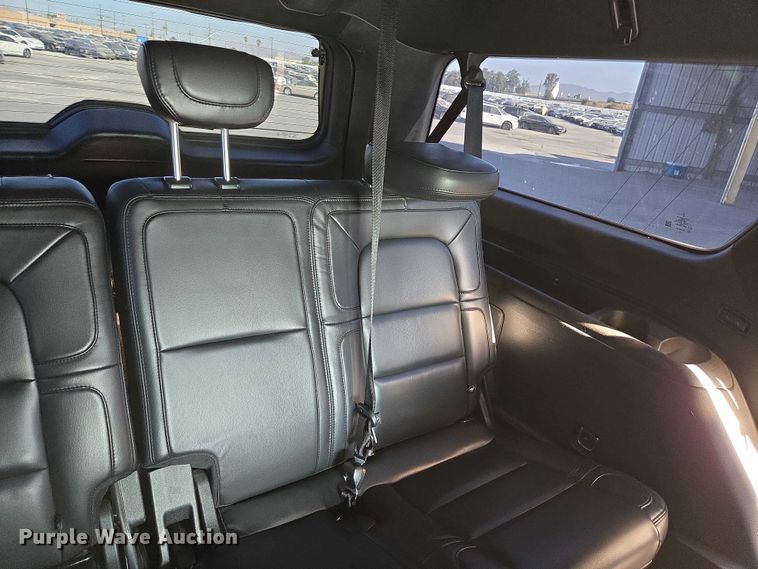 image for item YA0871 2020 Lincoln  Navigator L SUV