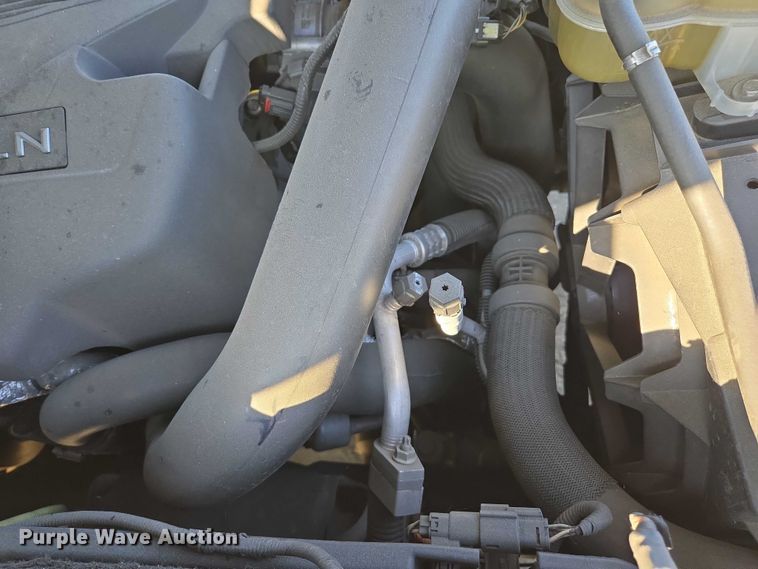 image for item YA0871 2020 Lincoln  Navigator L SUV