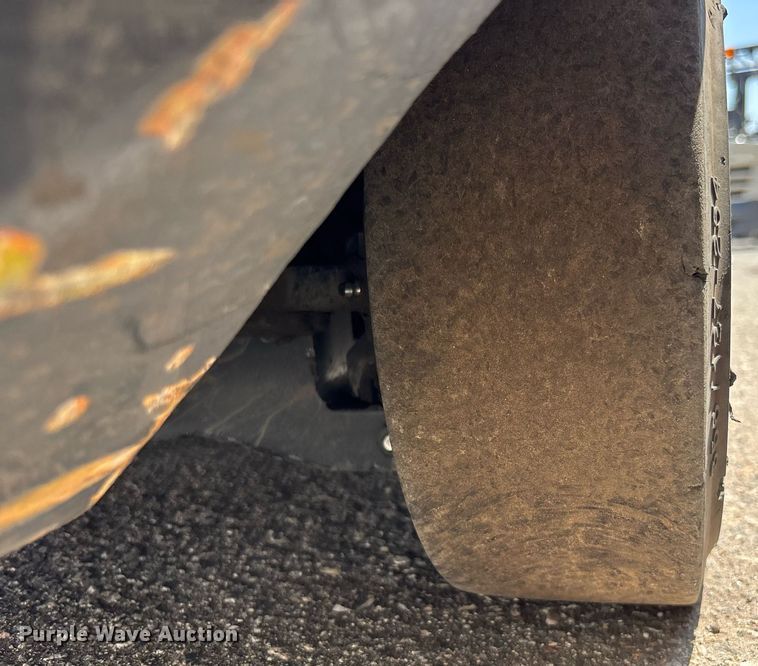 image for item YA0945 Crown CGC20SC-9 forklift