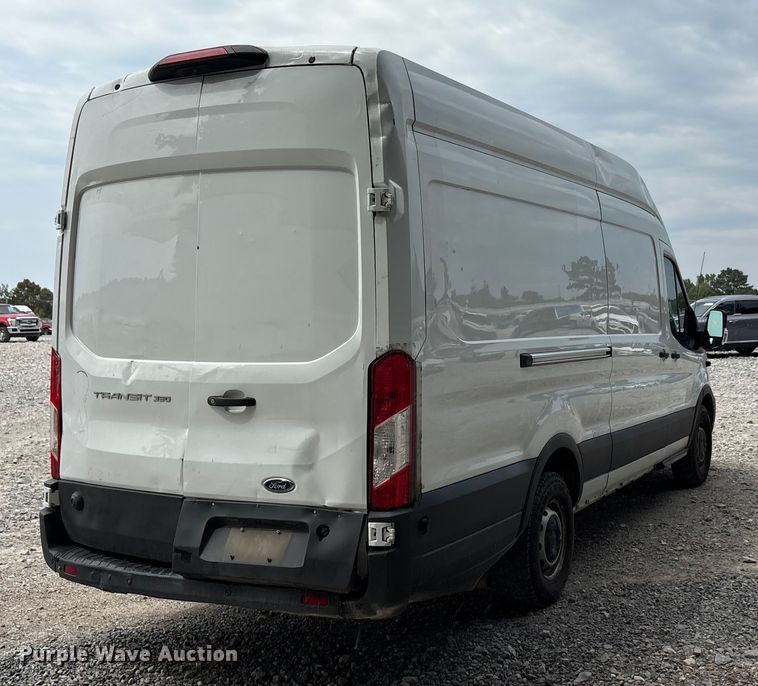 image for item YA0946 2020 Ford Transit 350 van