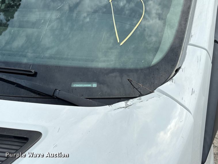 image for item YA0946 2020 Ford Transit 350 van