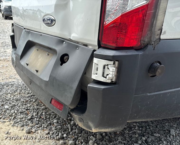 image for item YA0946 2020 Ford Transit 350 van