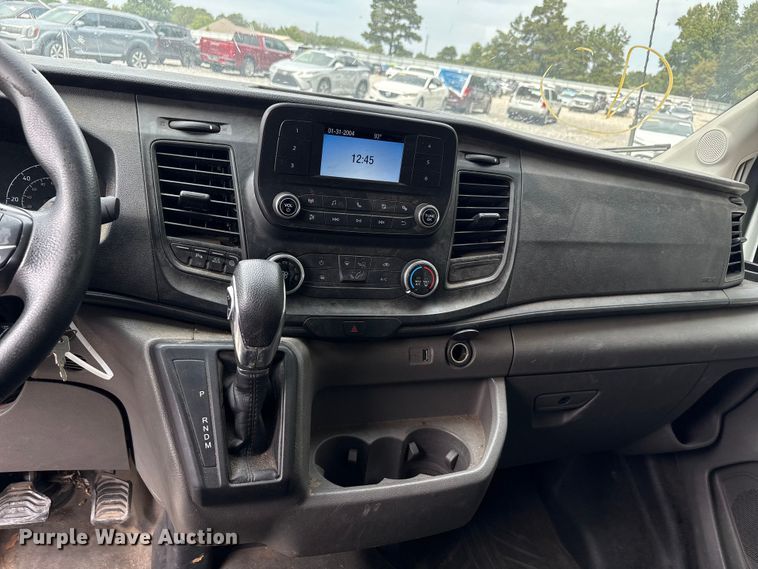 image for item YA0946 2020 Ford Transit 350 van