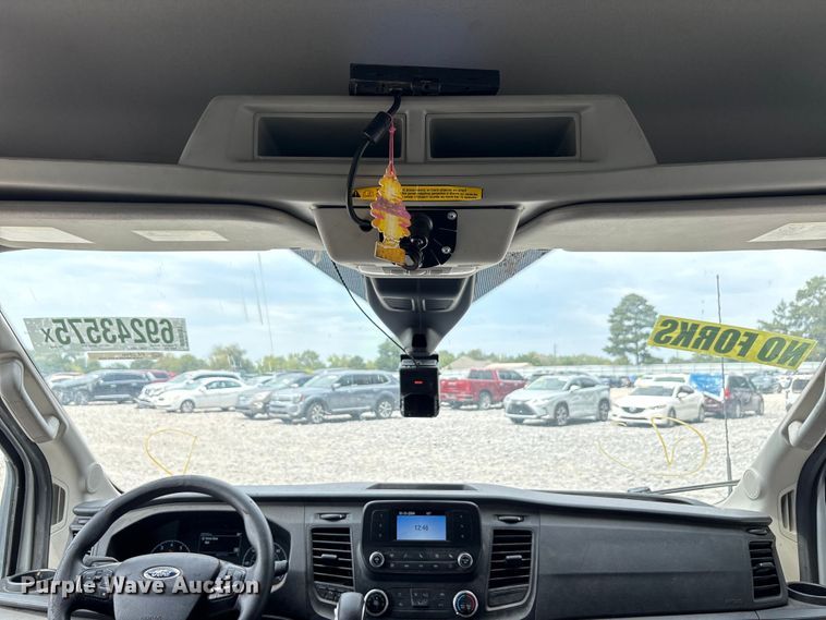 image for item YA0946 2020 Ford Transit 350 van