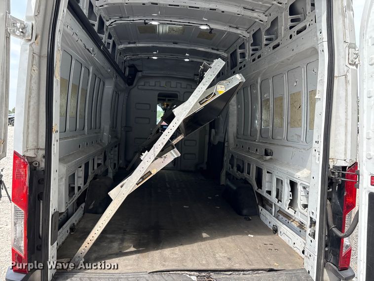 image for item YA0946 2020 Ford Transit 350 van