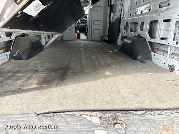 image for item YA0946 2020 Ford Transit 350 van