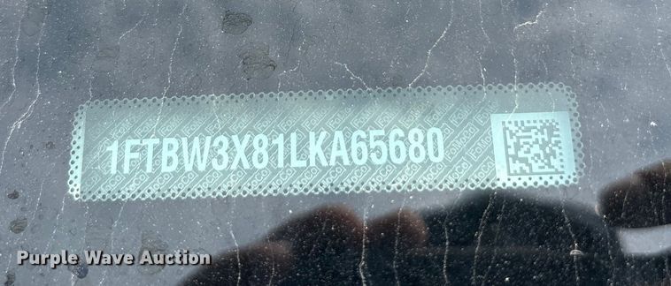 image for item YA0946 2020 Ford Transit 350 van