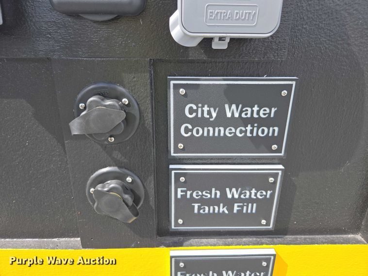 image for item YA1094 2025 Movable Roots mobile office