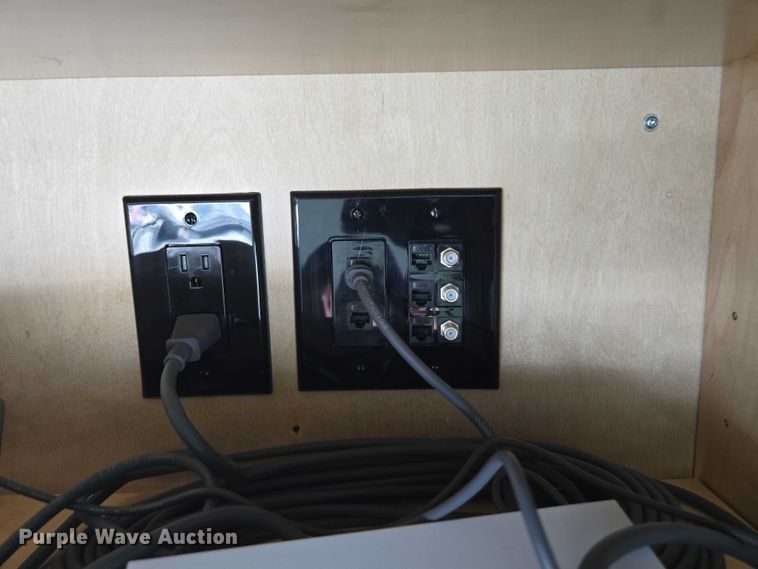 image for item YA1094 2025 Movable Roots mobile office