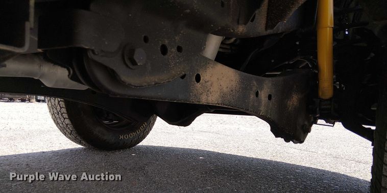 image for item YA1095 2019 Ford F250 XL Super Duty Crew Cab pickup truck