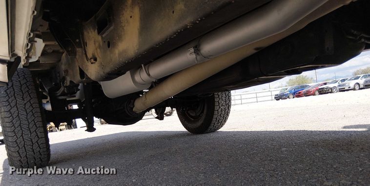 image for item YA1095 2019 Ford F250 XL Super Duty Crew Cab pickup truck