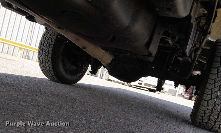 image for item YA1095 2019 Ford F250 XL Super Duty Crew Cab pickup truck