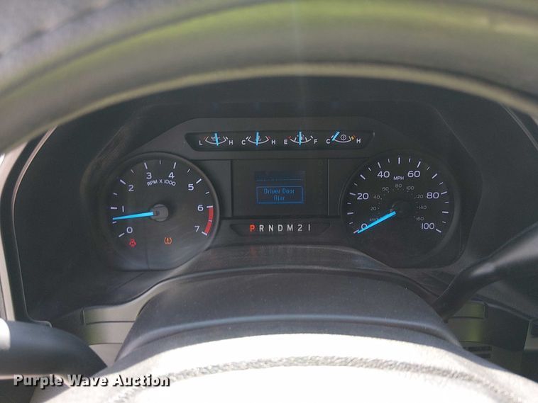 image for item YA1095 2019 Ford F250 XL Super Duty Crew Cab pickup truck