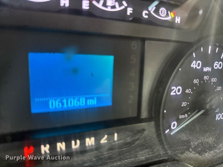 image for item YA1095 2019 Ford F250 XL Super Duty Crew Cab pickup truck