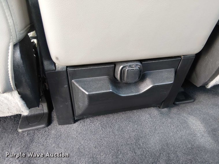 image for item YA1095 2019 Ford F250 XL Super Duty Crew Cab pickup truck