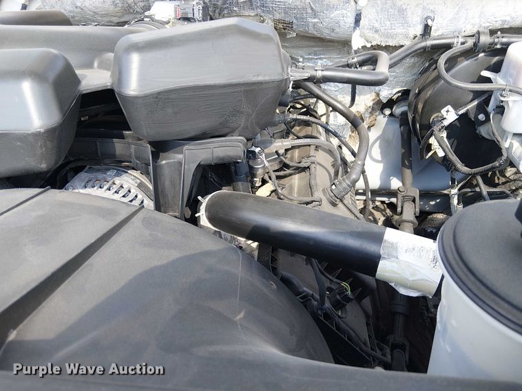 image for item YA1095 2019 Ford F250 XL Super Duty Crew Cab pickup truck