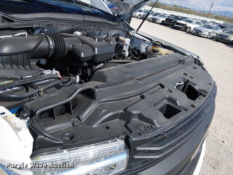 image for item YA1095 2019 Ford F250 XL Super Duty Crew Cab pickup truck