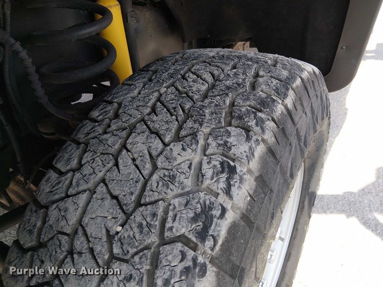 image for item YA1095 2019 Ford F250 XL Super Duty Crew Cab pickup truck