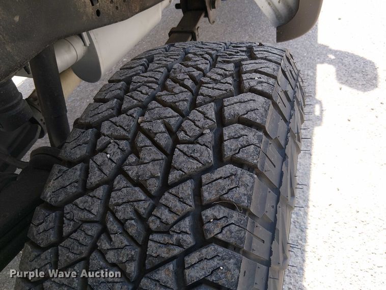 image for item YA1095 2019 Ford F250 XL Super Duty Crew Cab pickup truck