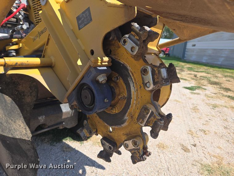 image for item DE2197 2020 Vermeer SC382 stump grinder