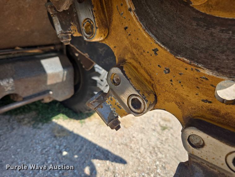 image for item DE2197 2020 Vermeer SC382 stump grinder