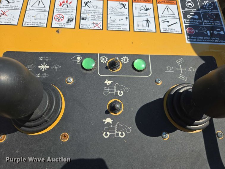 image for item DE2197 2020 Vermeer SC382 stump grinder