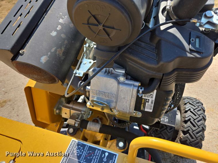 image for item DE2197 2020 Vermeer SC382 stump grinder