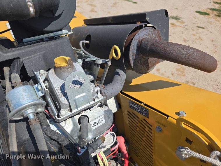 image for item DE2197 2020 Vermeer SC382 stump grinder