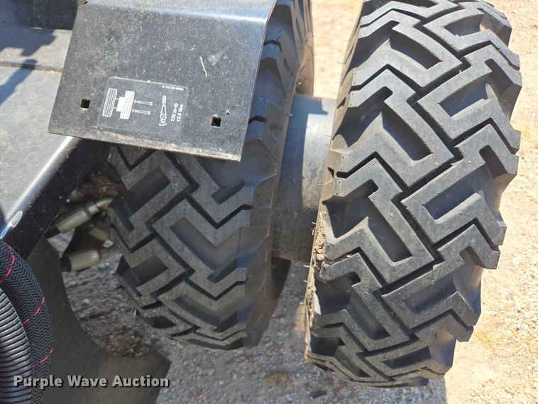 image for item DE2197 2020 Vermeer SC382 stump grinder