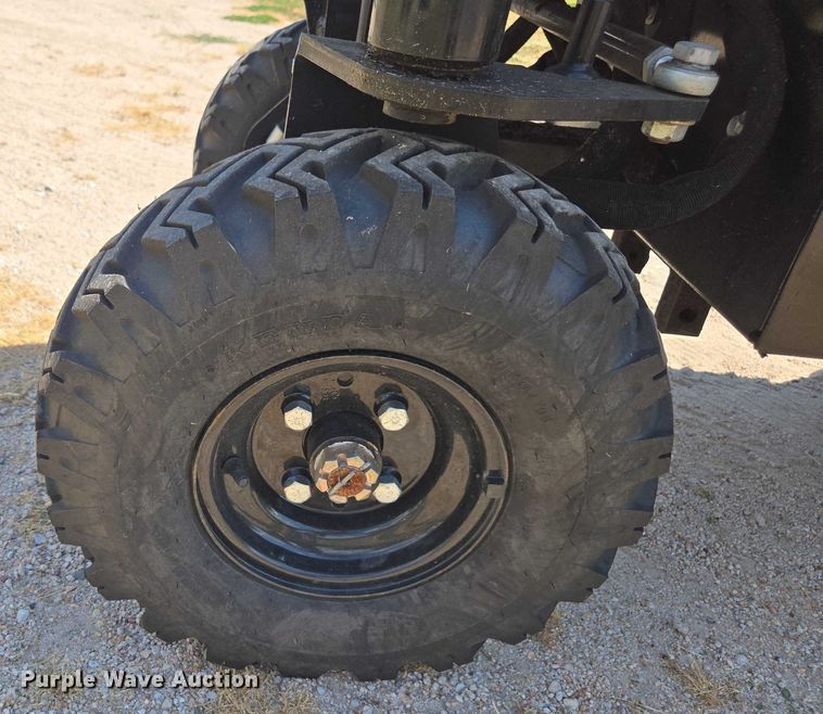 image for item DE2197 2020 Vermeer SC382 stump grinder