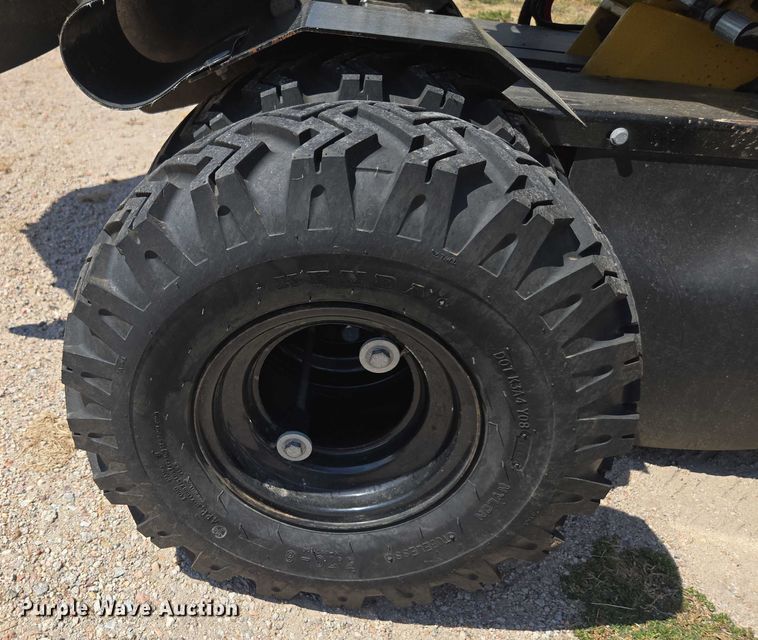 image for item DE2197 2020 Vermeer SC382 stump grinder