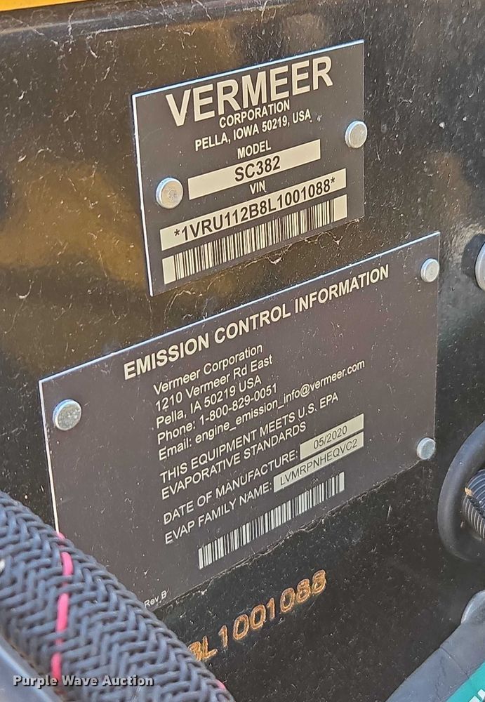 image for item DE2197 2020 Vermeer SC382 stump grinder