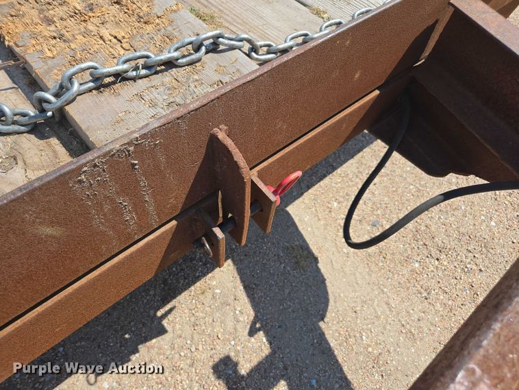 image for item DE2197 2020 Vermeer SC382 stump grinder