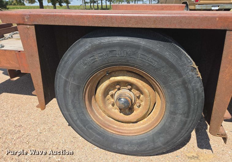 image for item DE2197 2020 Vermeer SC382 stump grinder