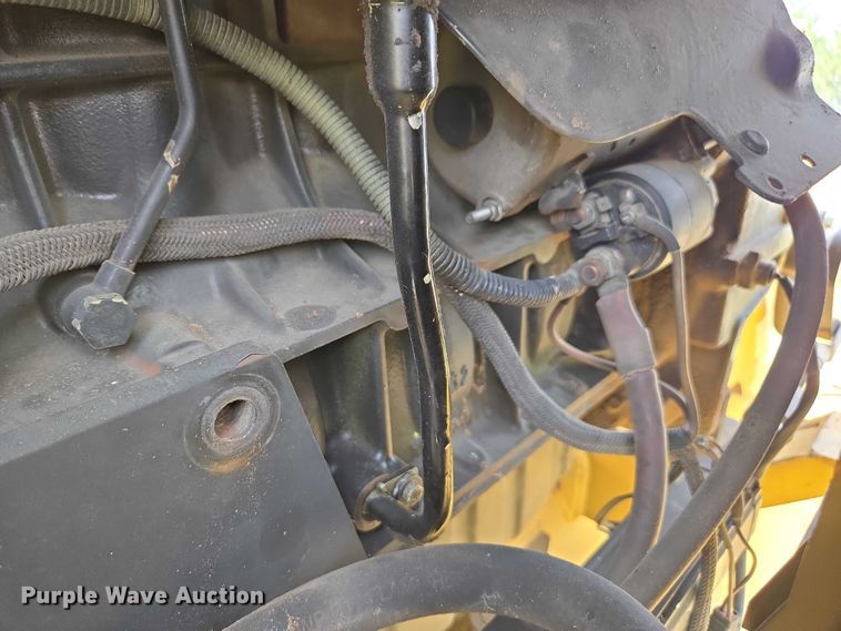 image for item DE2198 2005 Vermeer SC752 stump grinder