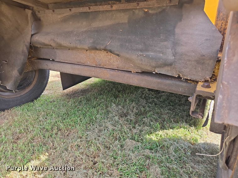 image for item DE2198 2005 Vermeer SC752 stump grinder