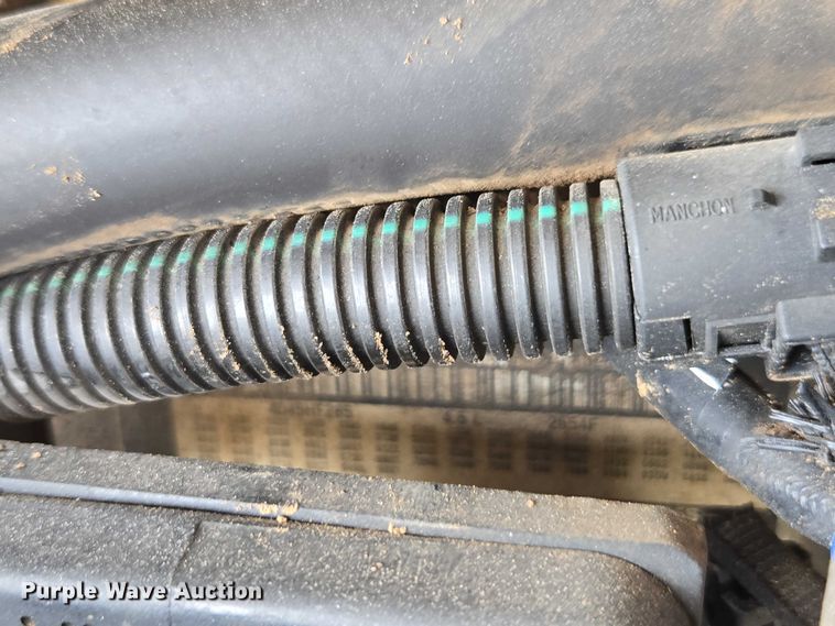 image for item DE2199 2011 Vermeer BC1500 wood chipper