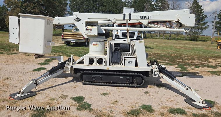 image for item DE2200 2007 SDP EZ Reach SST40 boom lift