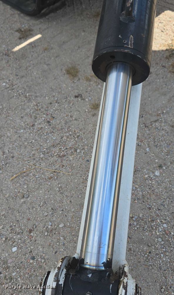 image for item DE2200 2007 SDP EZ Reach SST40 boom lift