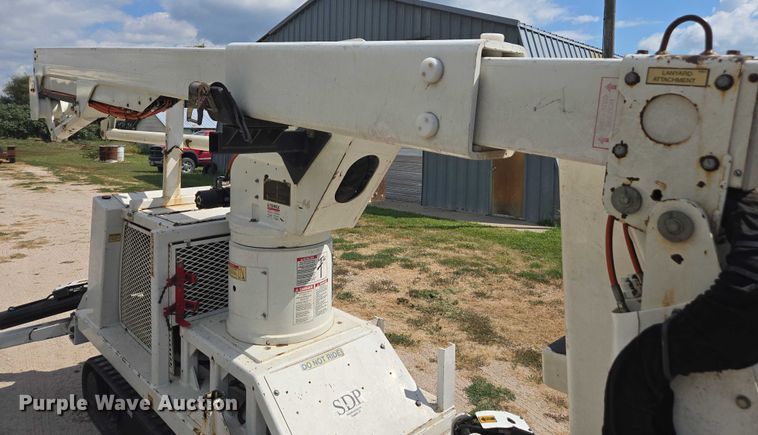 image for item DE2200 2007 SDP EZ Reach SST40 boom lift