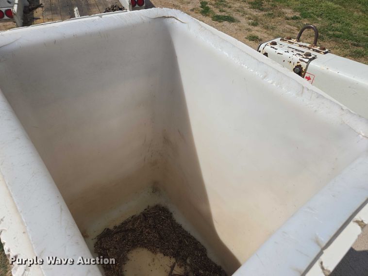 image for item DE2200 2007 SDP EZ Reach SST40 boom lift