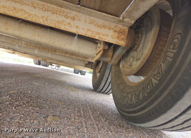 image for item DE2200 2007 SDP EZ Reach SST40 boom lift