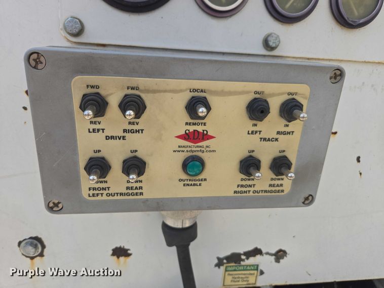 image for item DE2200 2007 SDP EZ Reach SST40 boom lift